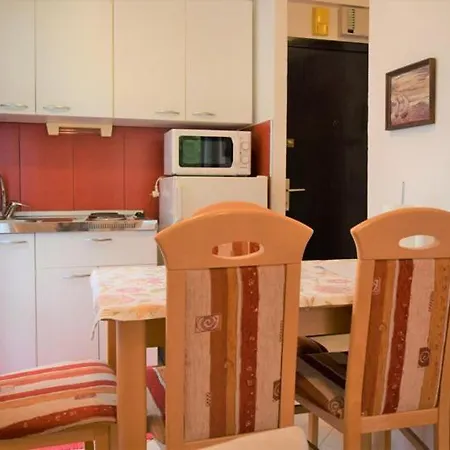 M I M * بوريتش