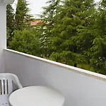 M I M * Poreč